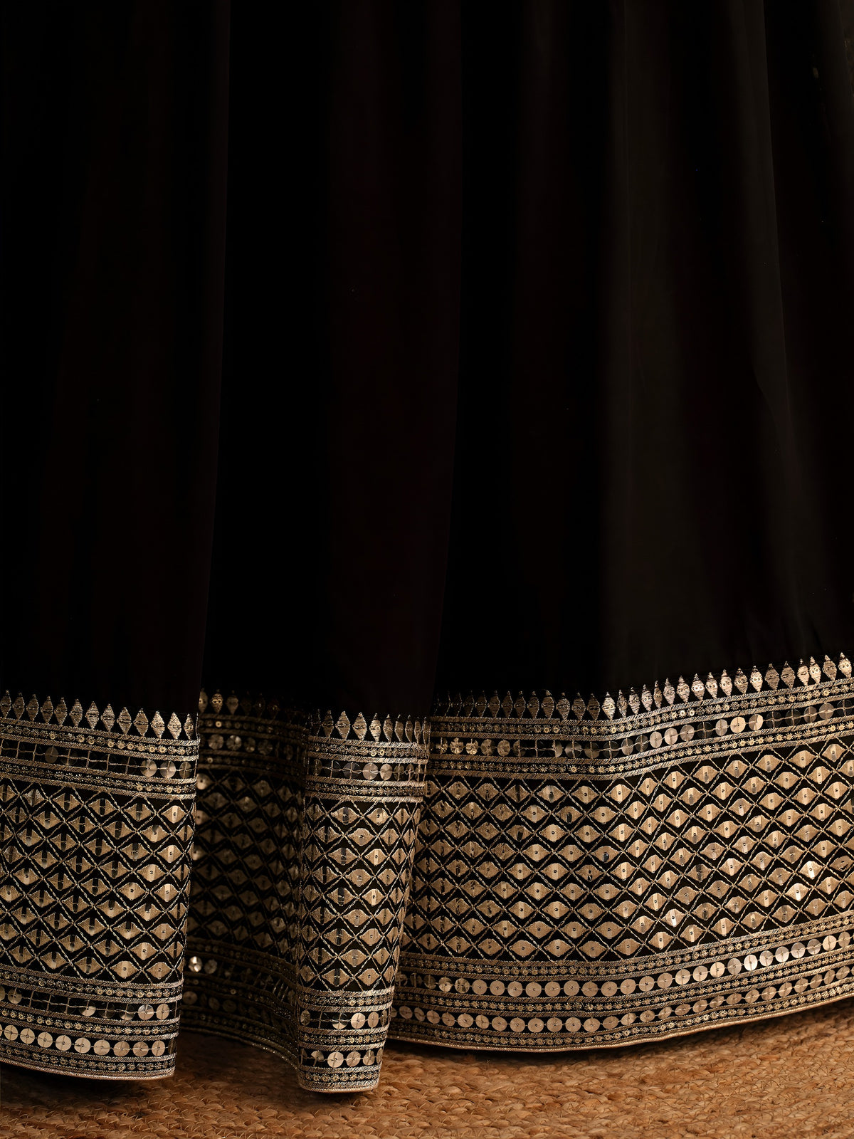 AAGAM PRETTY WOMEN LEHENGA BLACK COLOUR